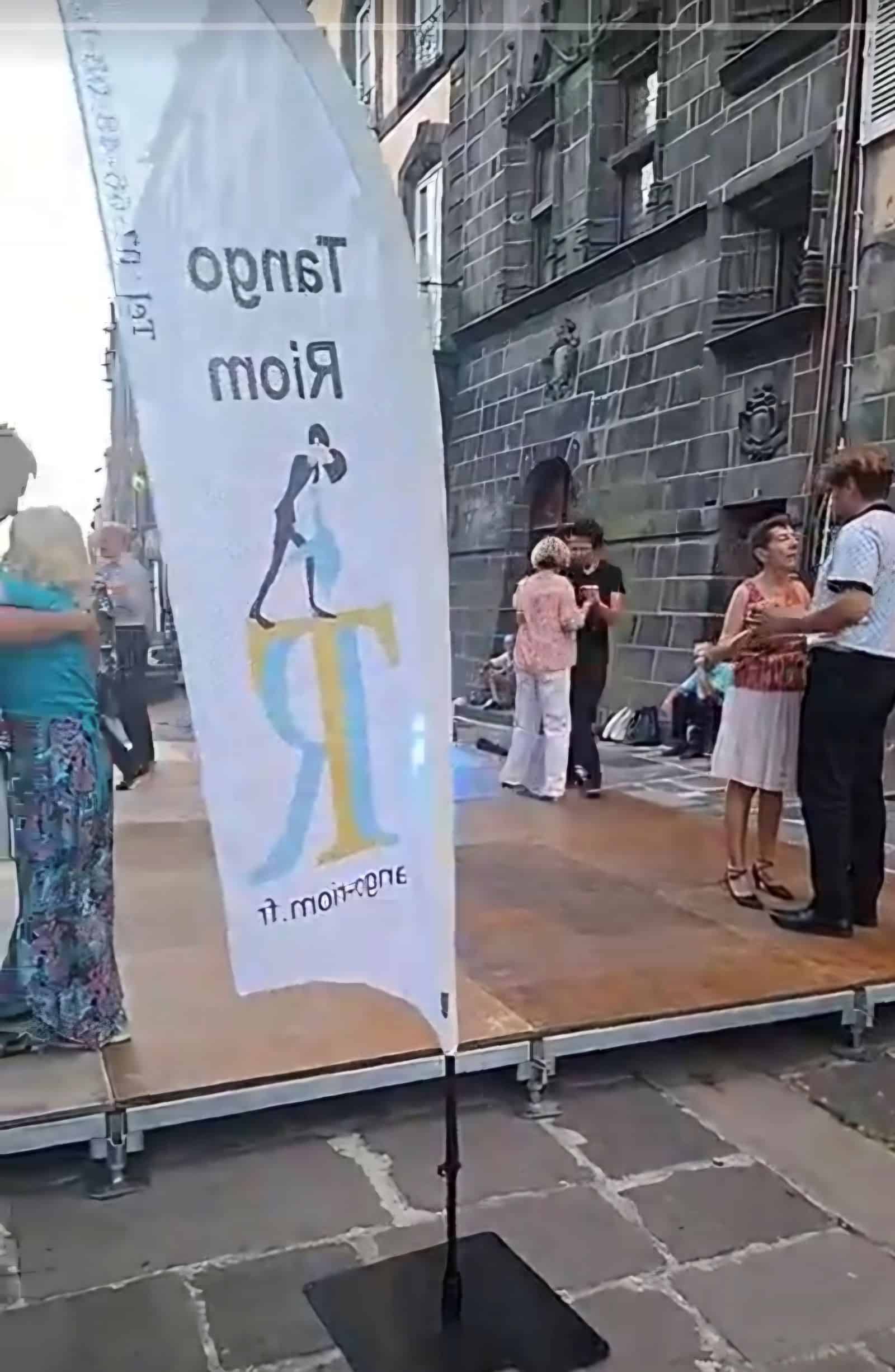 Milonga ext 1